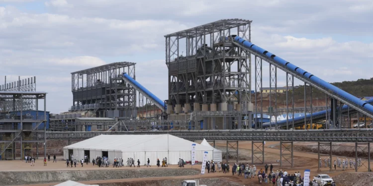 Chinese mining company opens $300 million lithium processing plant in Zimbabwe