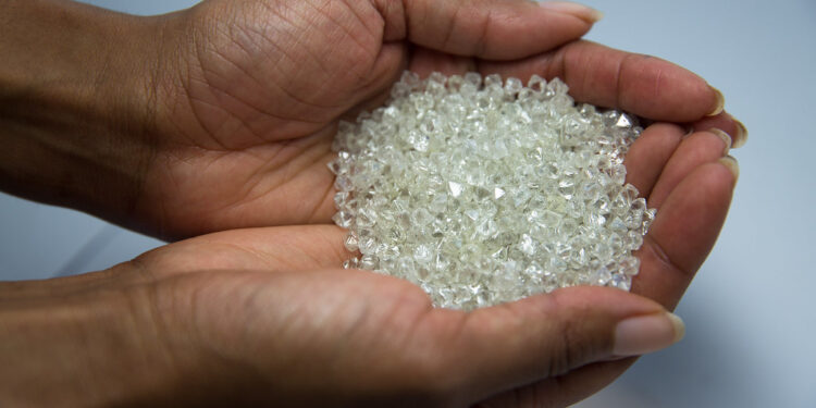 Botswana plans to complete new deal with De Beers by April