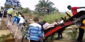 Bridge collapses during ribbon-cutting ceremony in DRC