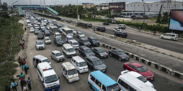 Lagos traffic chokes ambulance lifeline