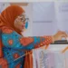 Tanzanian President Samia Suluhu Hassan casts her vote in the 2025 general election in Dar es Salaam.