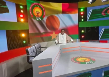 Studio set of AES Television in Bamako featuring the Alliance of Sahel States emblem and national colours of Mali, Burkina Faso and Niger during the channel’s launch.