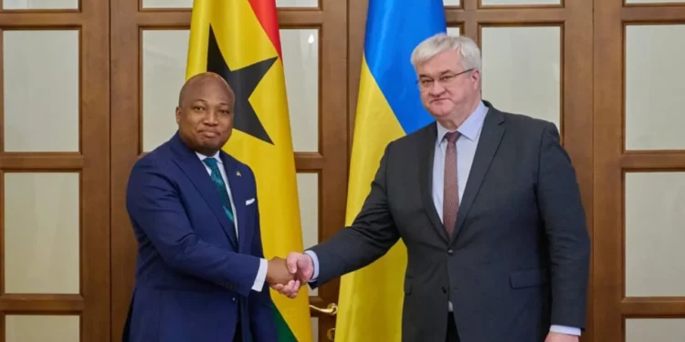 Ghanaian and Ukrainian foreign ministers shake hands during bilateral talks in Kyiv focused on diplomacy, food security and cooperation.