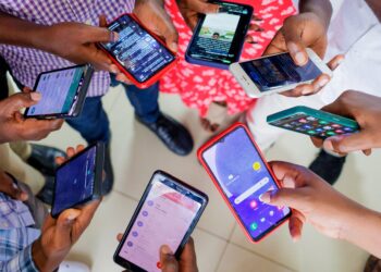 People using smartphones as Southern African countries slash mobile roaming charges by up to 98 percent.