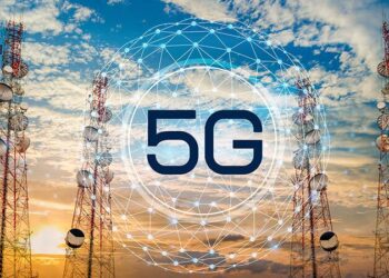 5G telecom towers and digital network graphic illustrating Ghana’s transition to a competitive nationwide 5G rollout